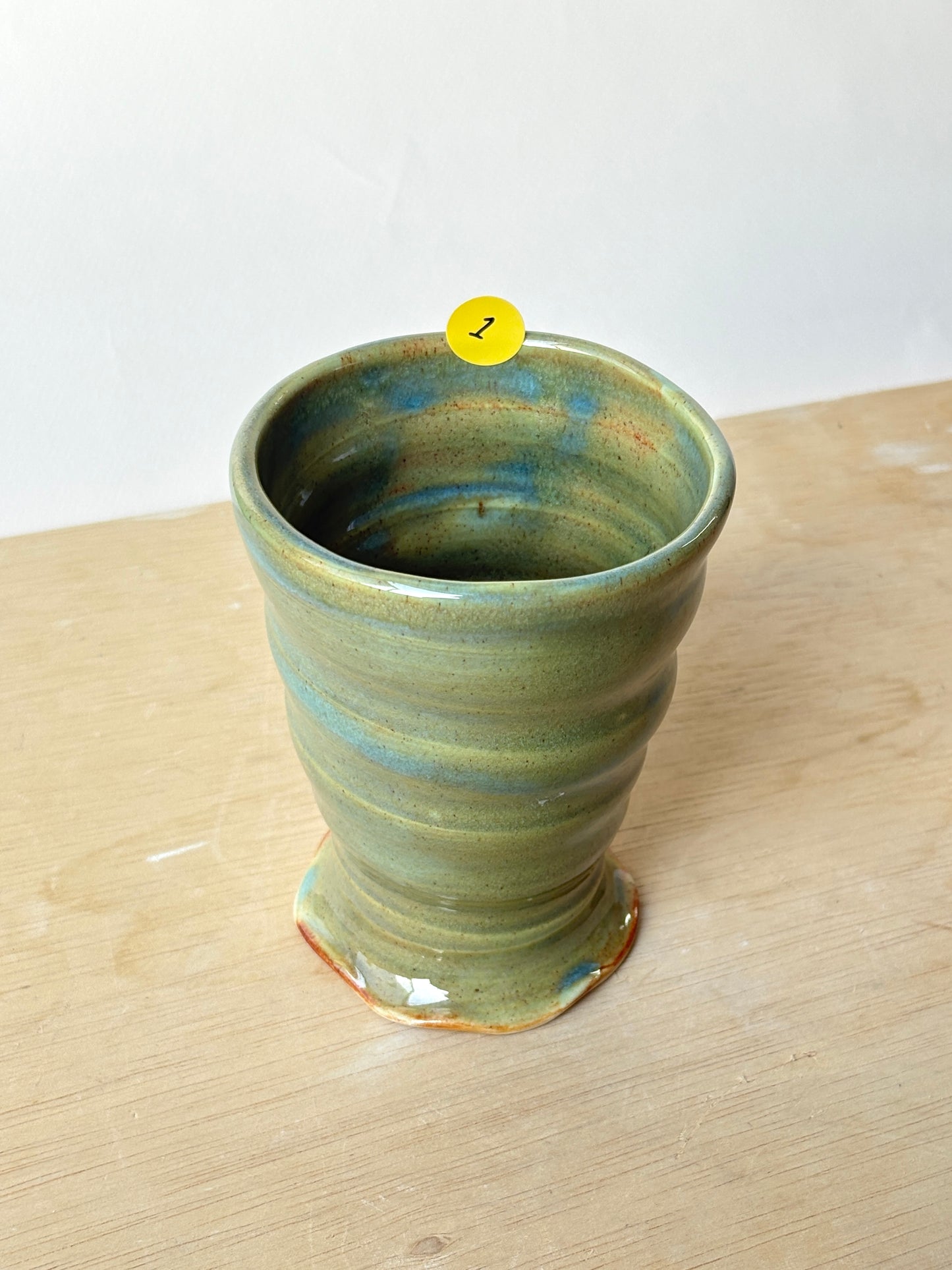 Shell Cup in Green Lake (1)