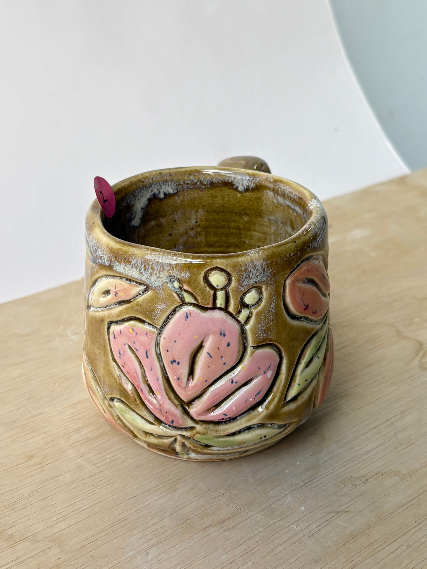 Bunga-Bunga mug in Mocha (2)