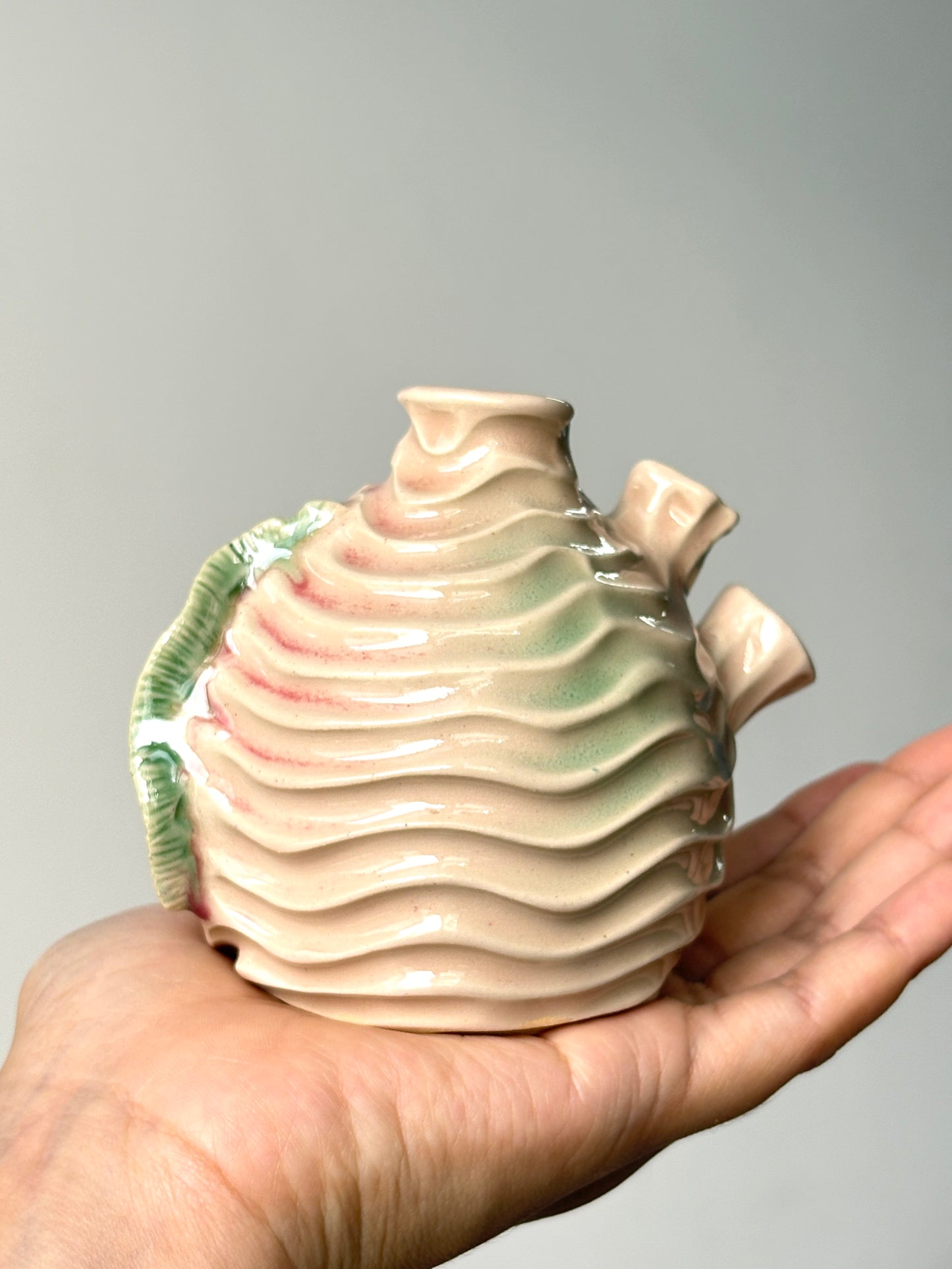 Seheart Mni bud Vase in Pink Petal