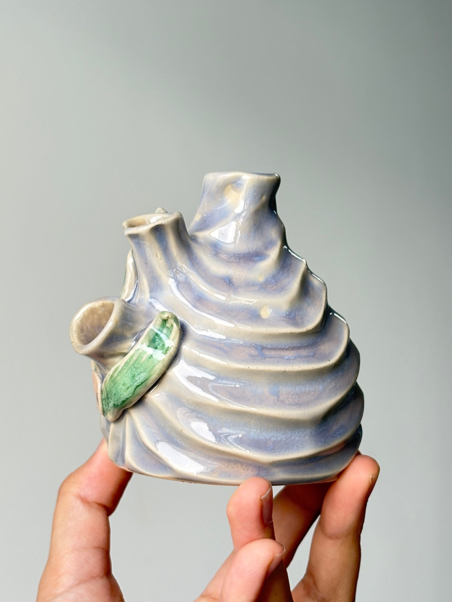 Seaheart Mini Bud Vase in Lavender Waters