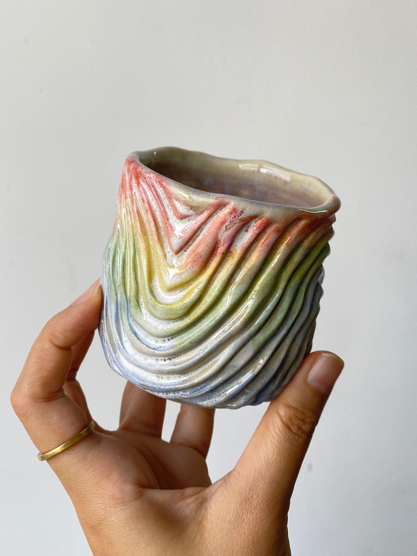Seabed Rainbow Sipcup- Lone Rainbow MEDIUM