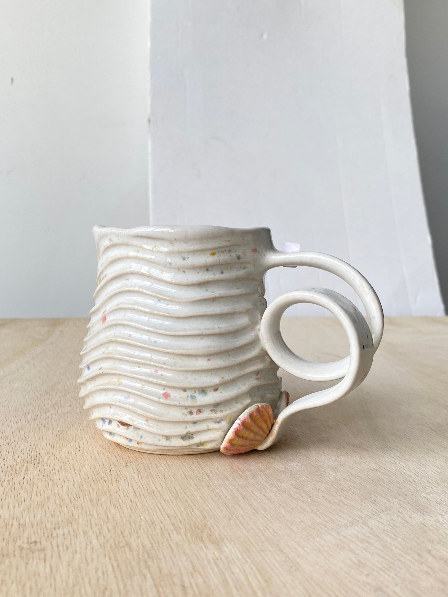 'Confetti White' Rainbow Seabed Mug (1)