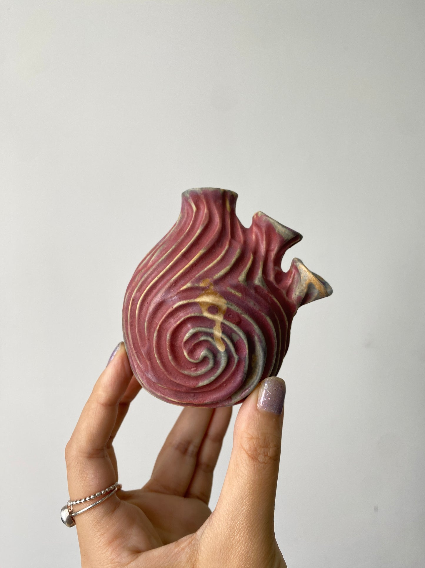 Mini Seaheart Budvase in Clam Pink.