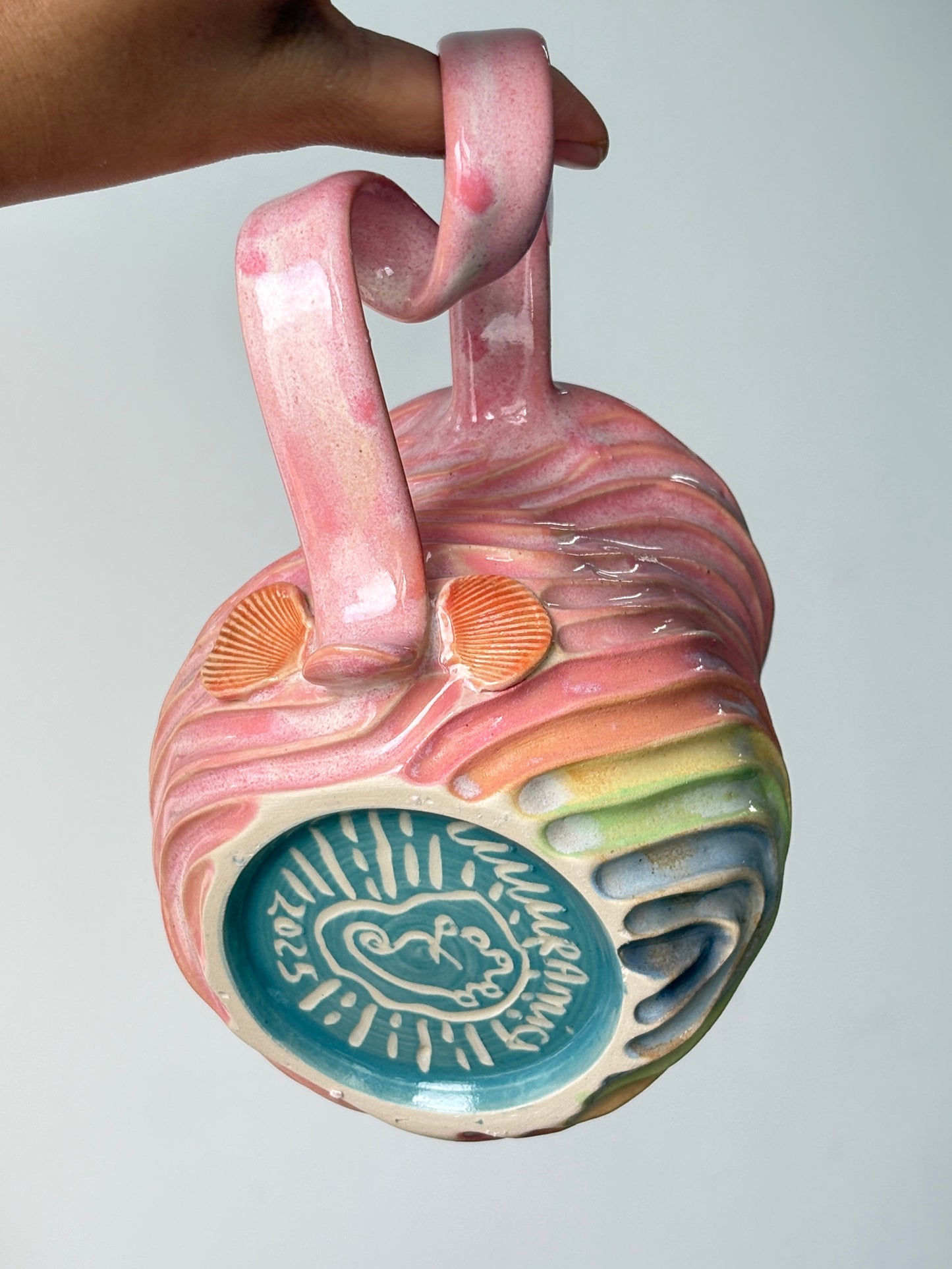 Shell Pink Rainbow Seabed Mug (2)