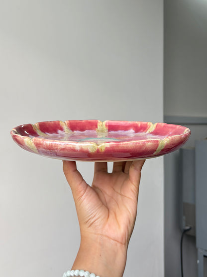 Flower power Dinner Plate in dark Pink