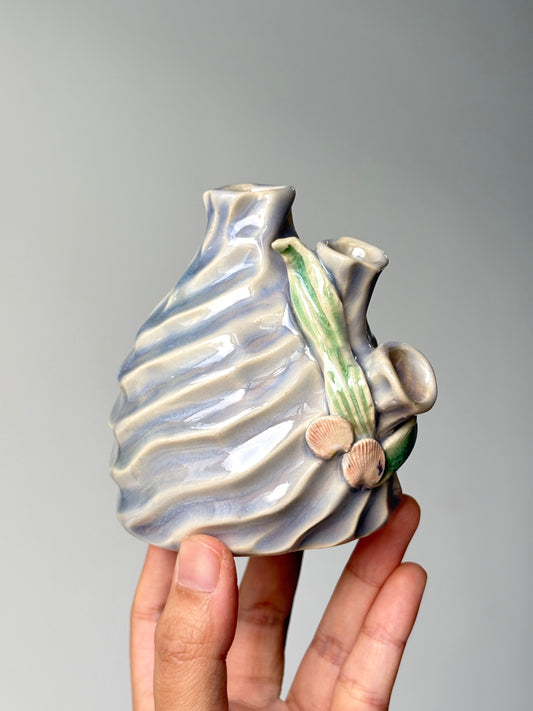 Seaheart Mini Bud Vase in Lavender Waters