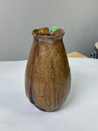 Brown Flower Bud Vase (V3)